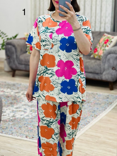 تیشرت و شلوار شادی