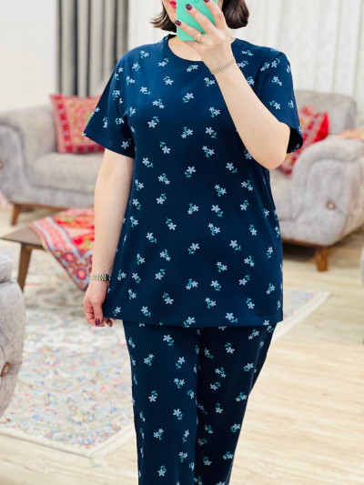 تیشرت و شلوار گلی